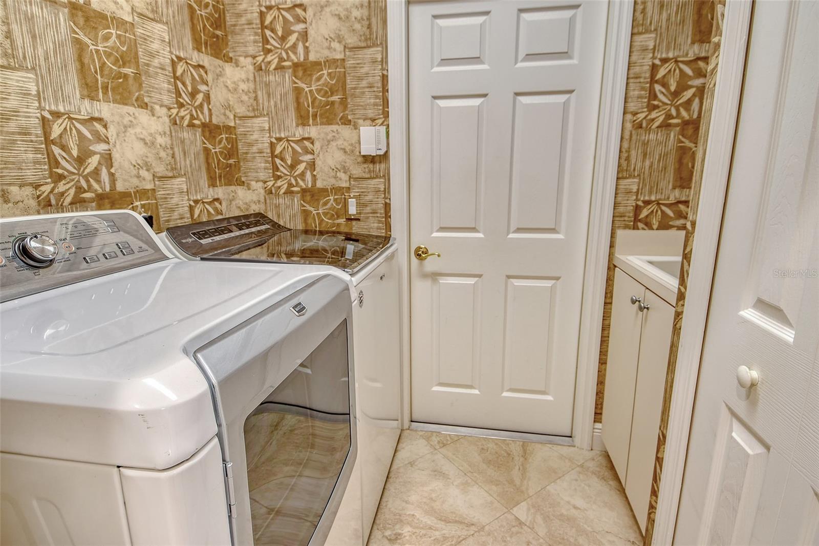 WILLOWBROOK - Residential