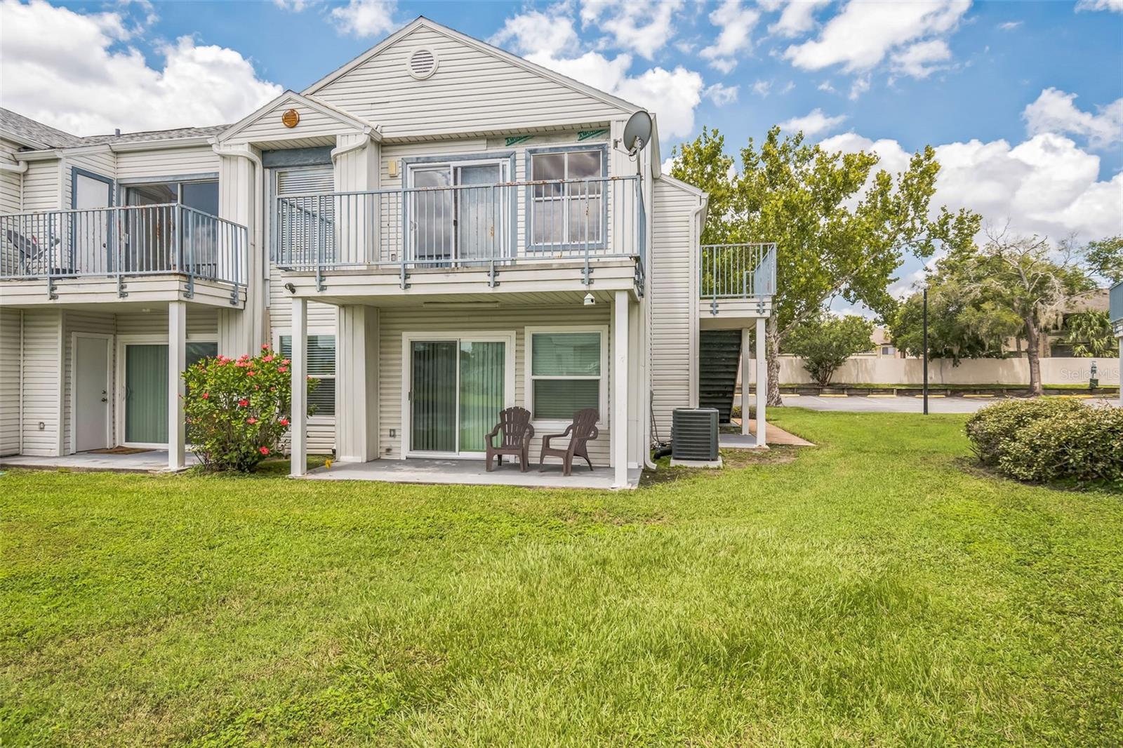 DOCKSIDE CONDO - Residential