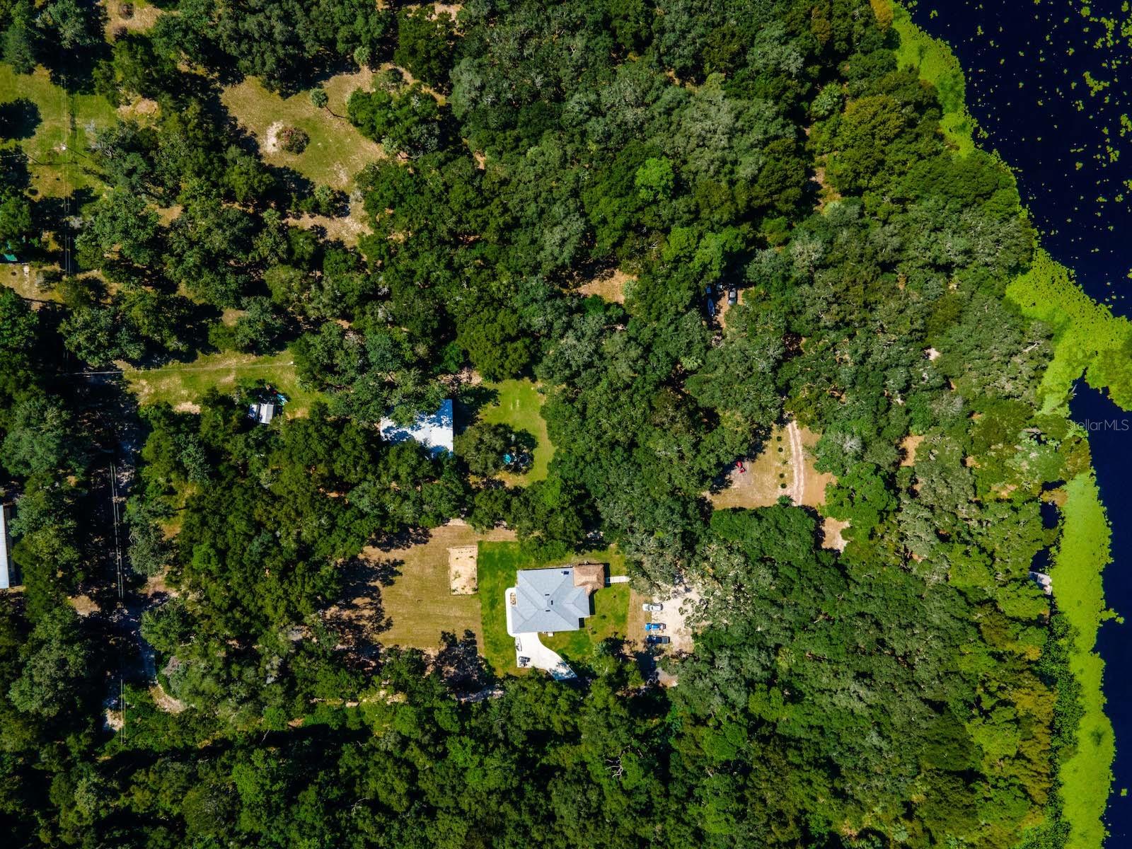 OLD CEDAR LANDING ESTATE - Residential