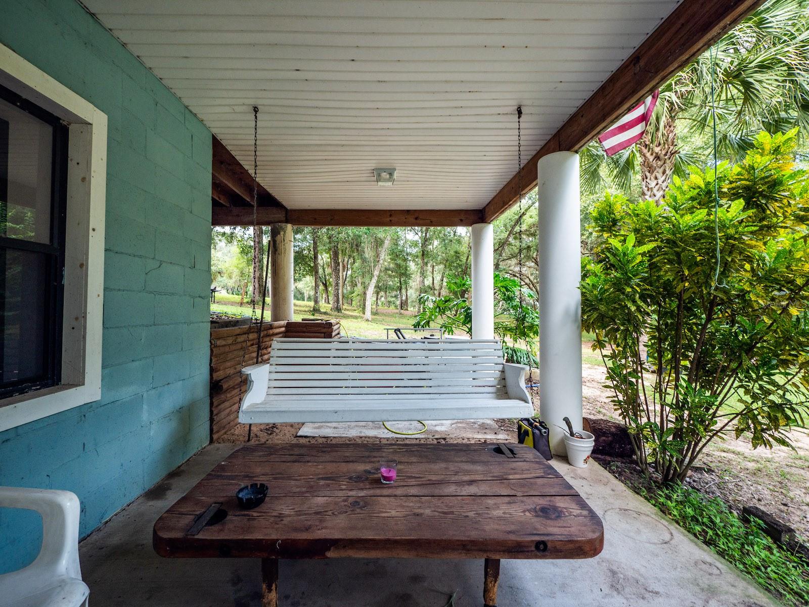 OLD CEDAR LANDING ESTATE - Residential