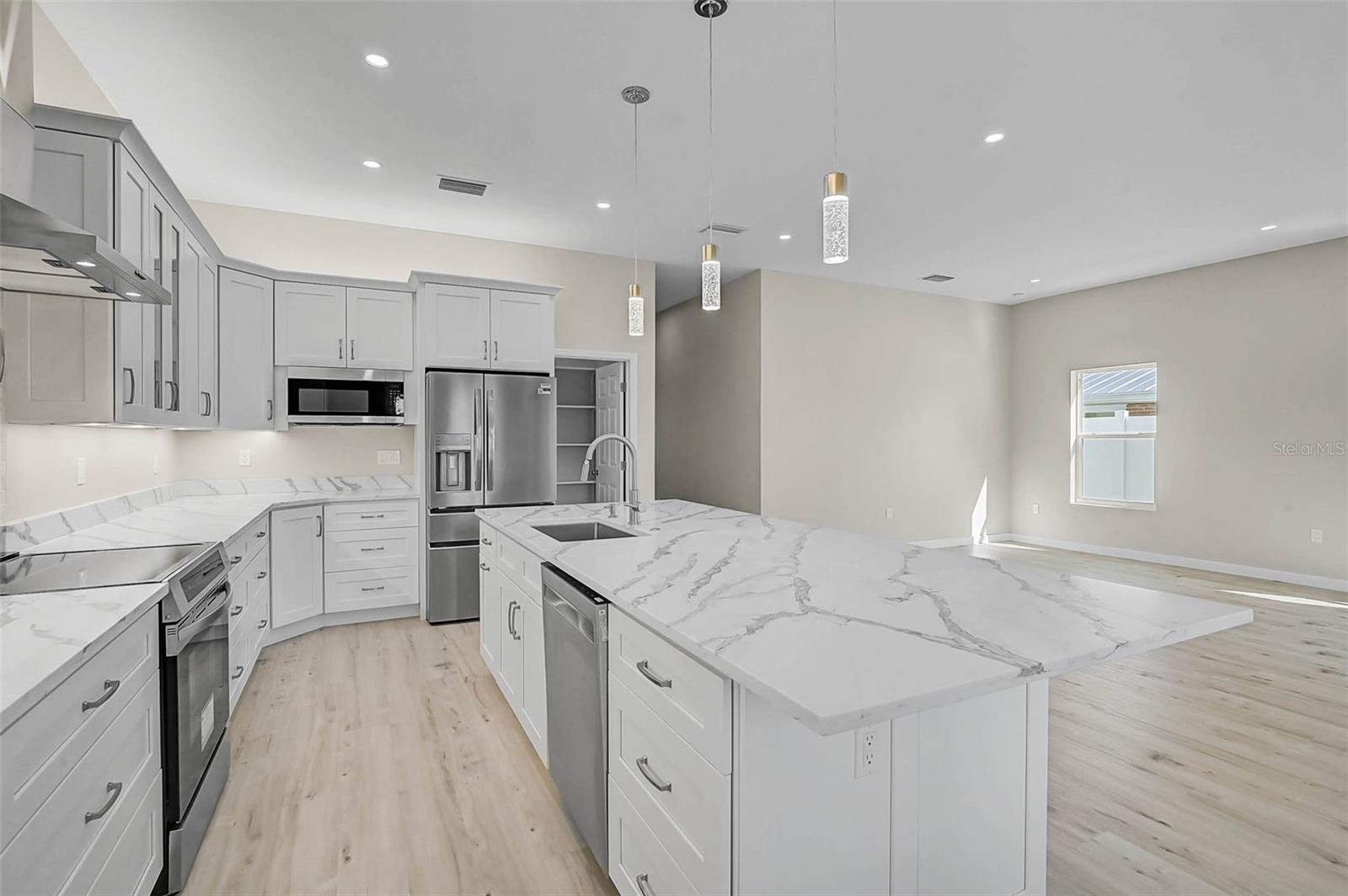 WARM MINERAL SPGS - Residential