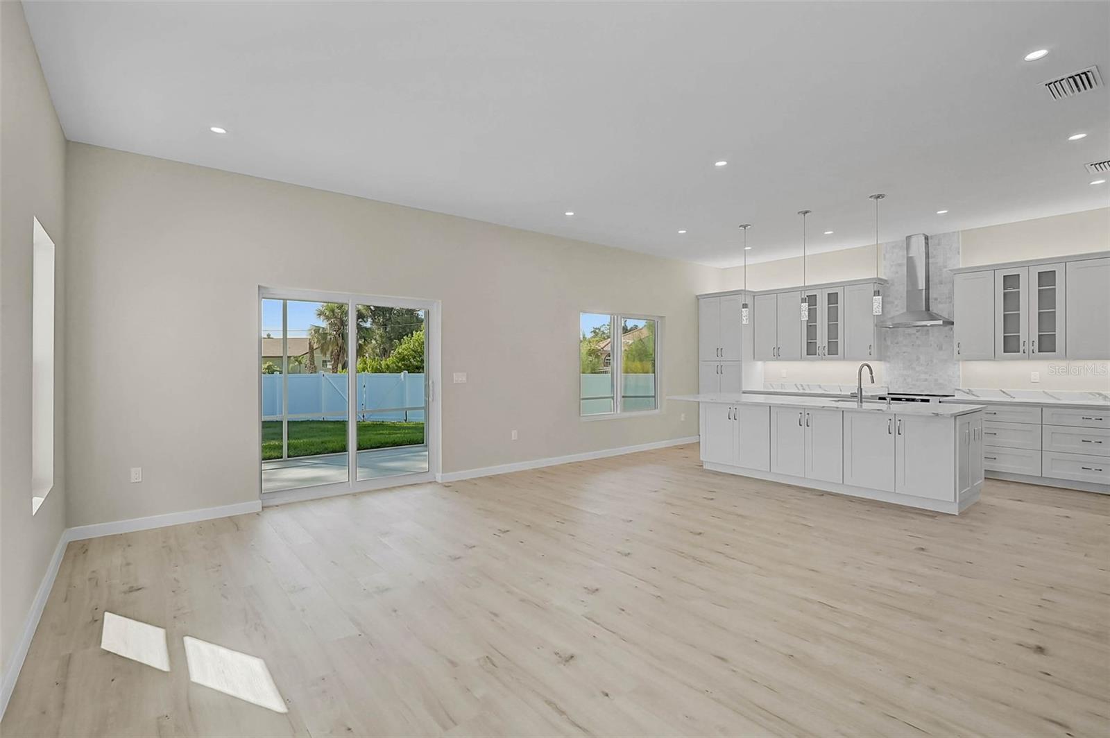 WARM MINERAL SPGS - Residential