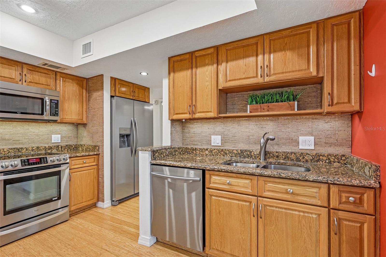 632 DESOTO DRIVE 632