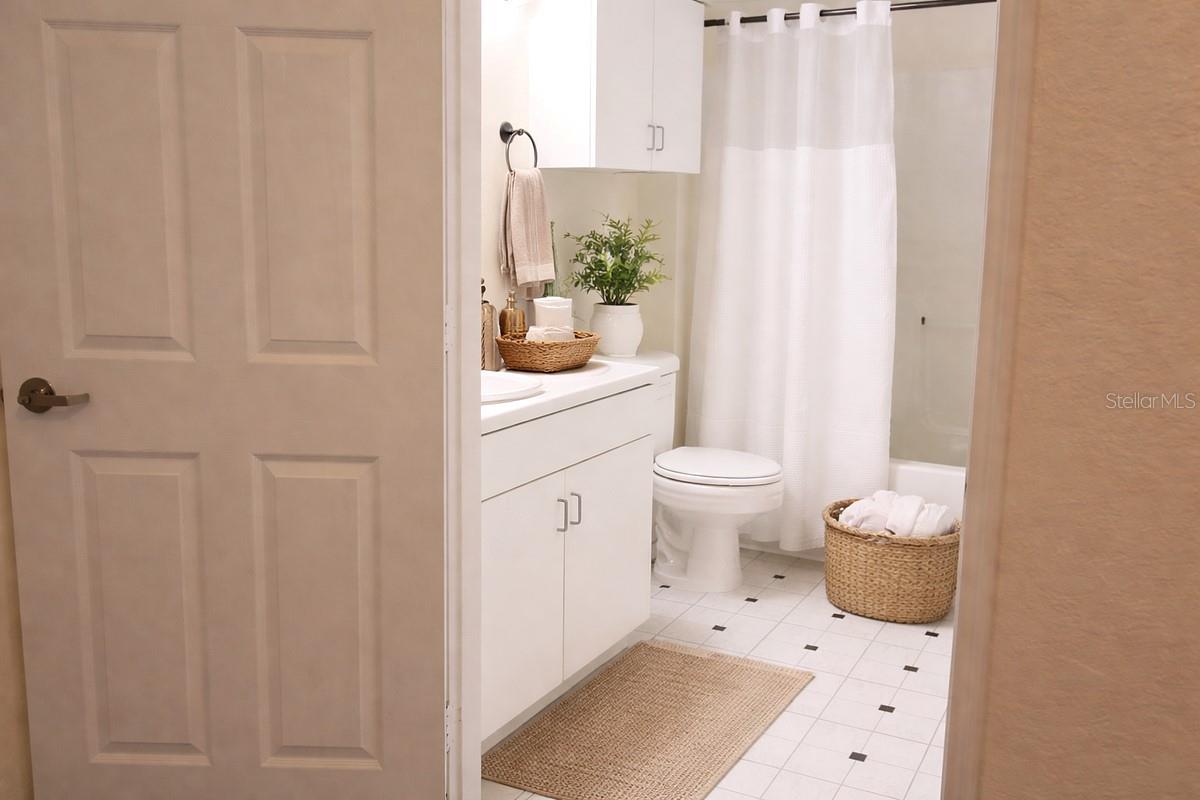 PARK NORTH/CLONEY PLACE CONDO - Residential Lease