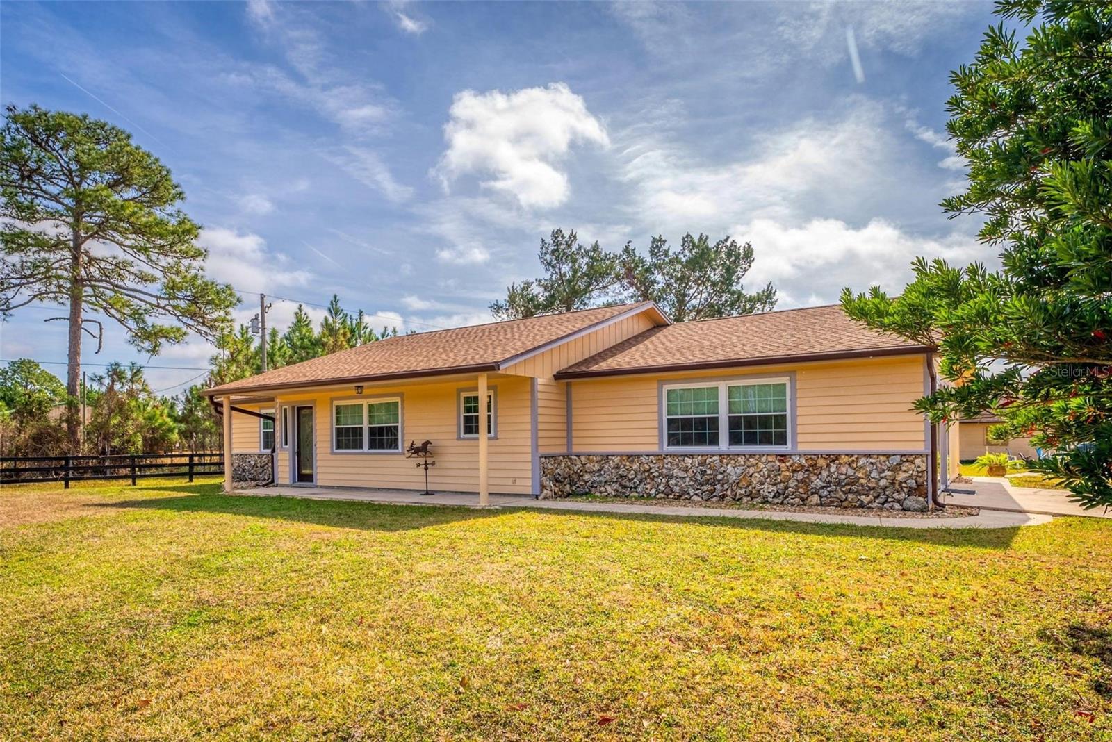 1327 W STATE ROAD 40