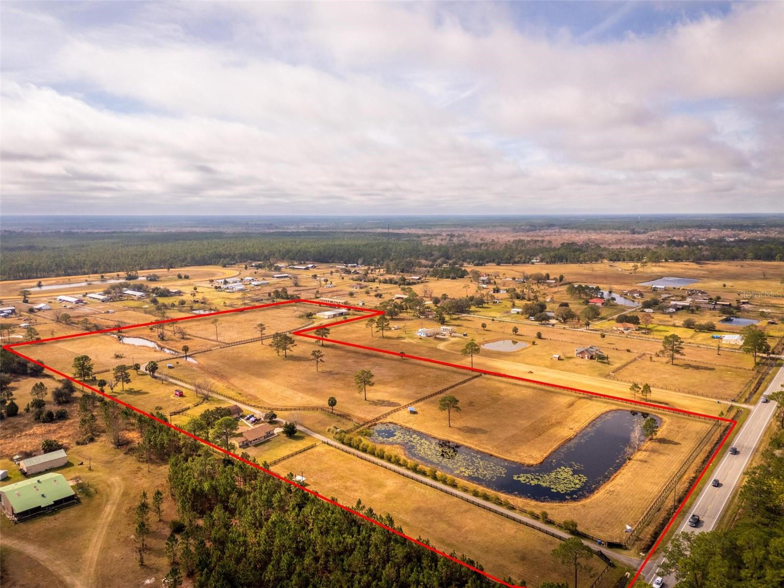 REVEILLE FARMS UNREC - Residential