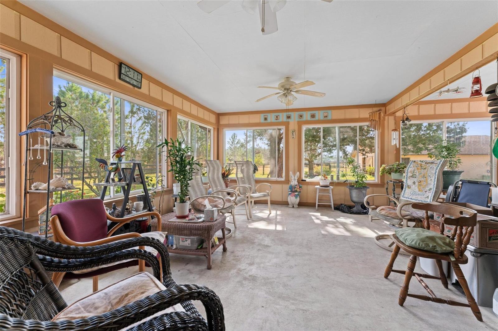 REVEILLE FARMS UNREC - Residential