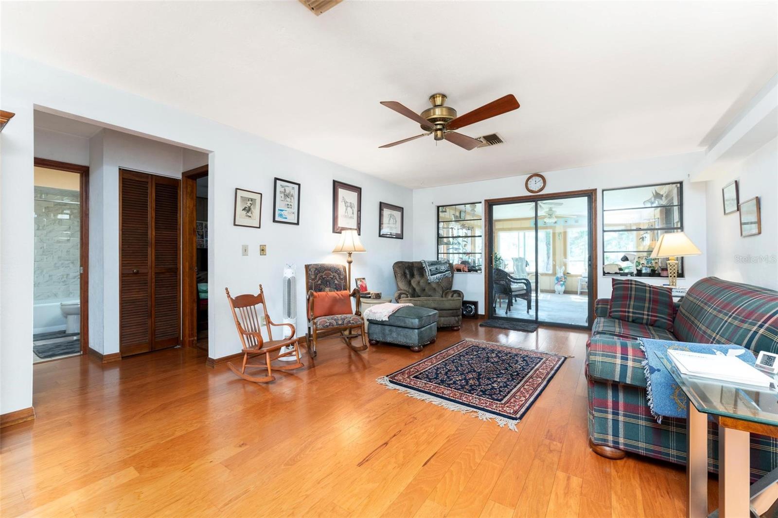 REVEILLE FARMS UNREC - Residential