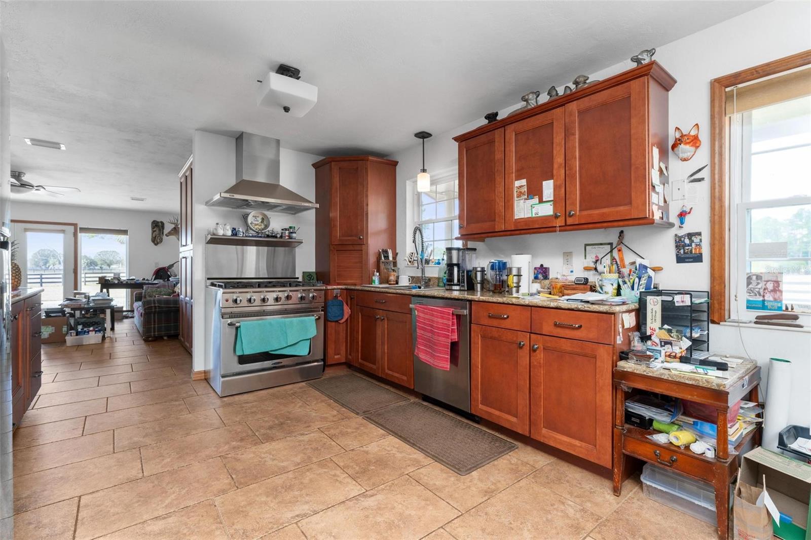 REVEILLE FARMS UNREC - Residential