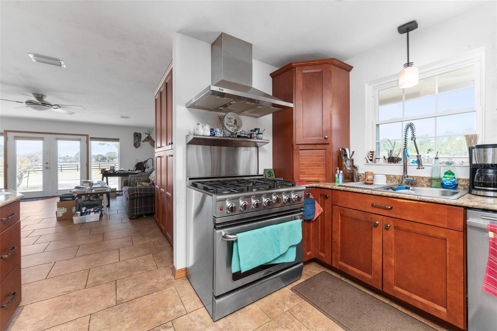 REVEILLE FARMS UNREC - Residential