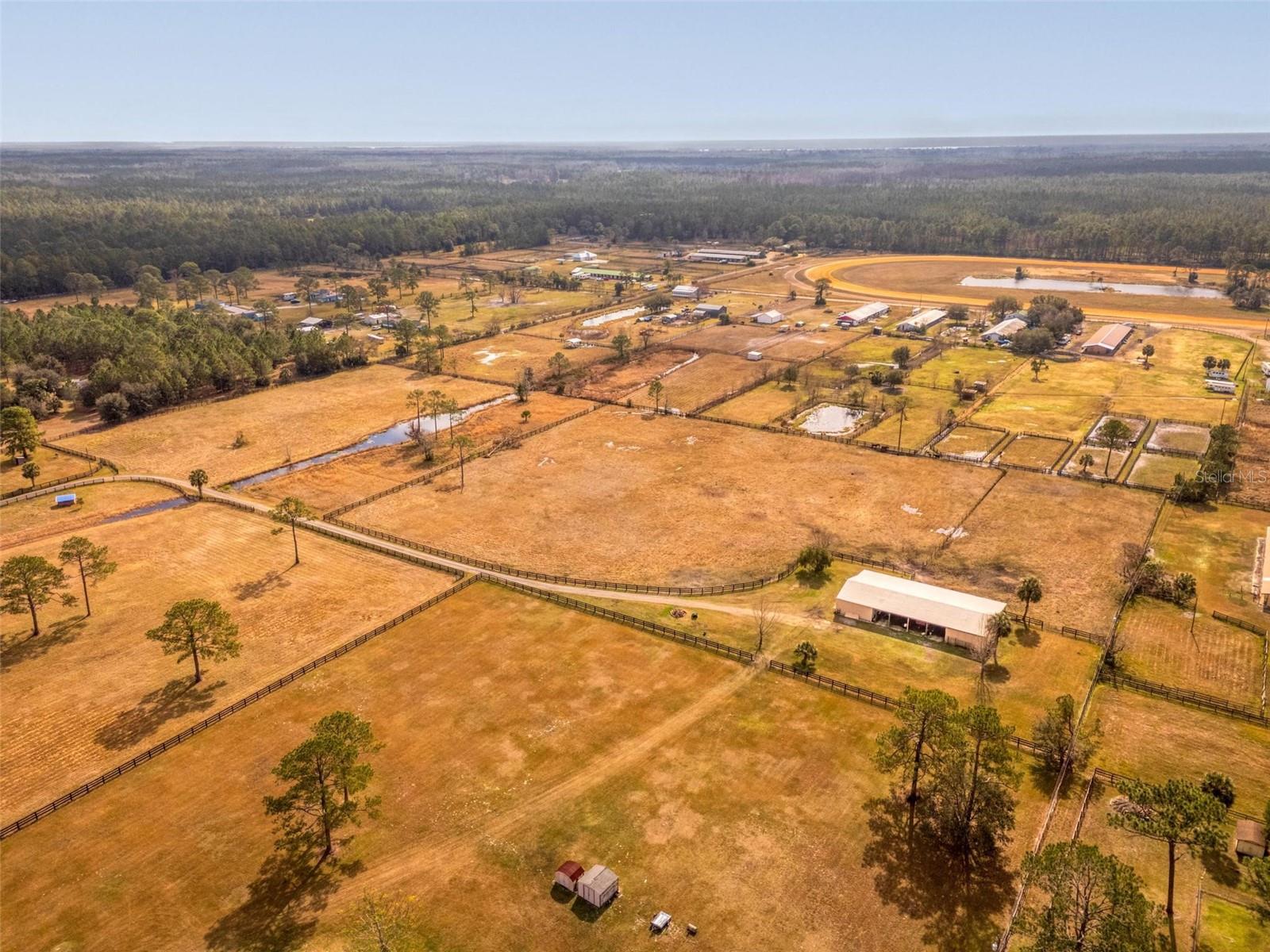 REVEILLE FARMS UNREC - Residential