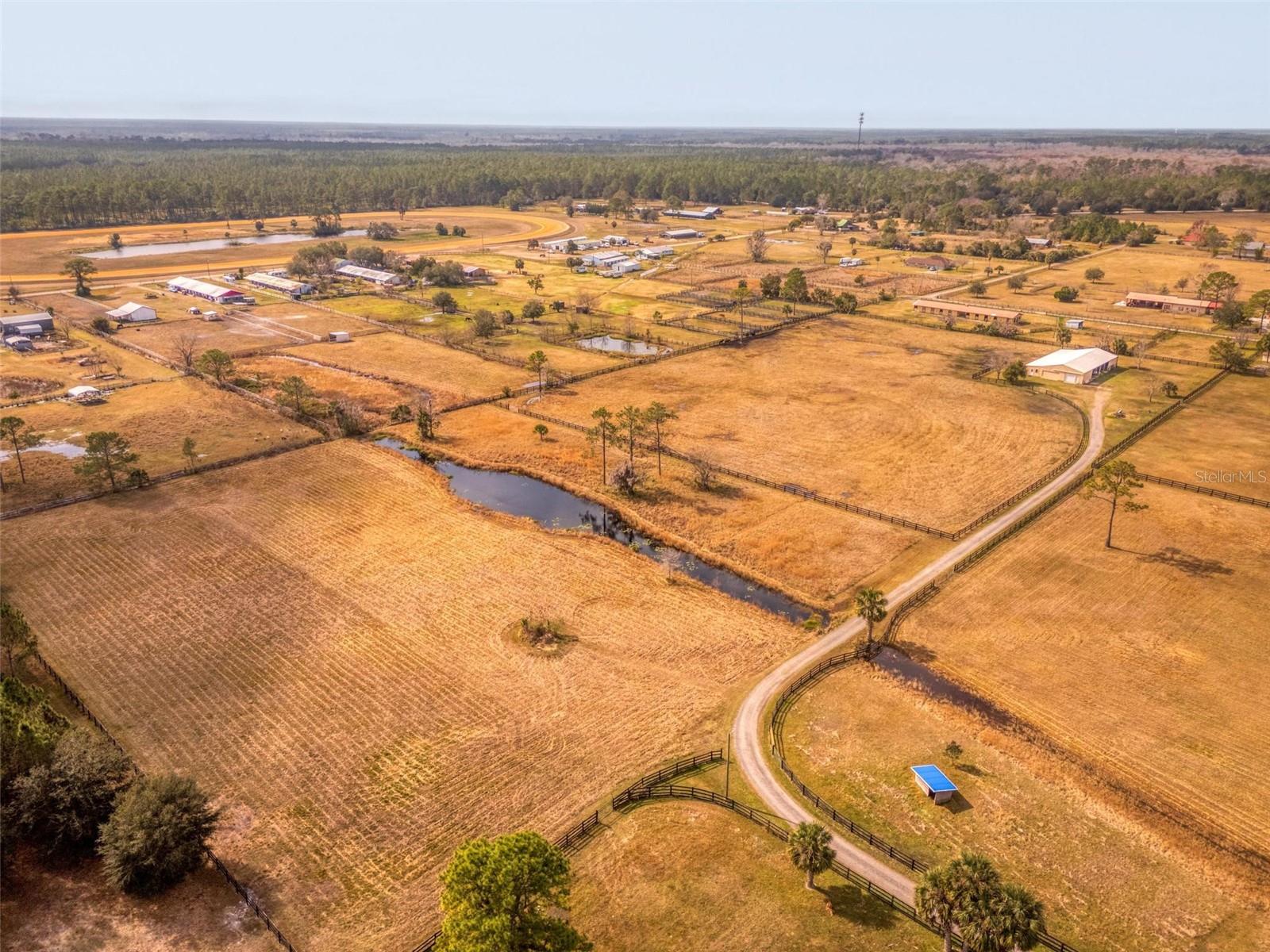 REVEILLE FARMS UNREC - Residential