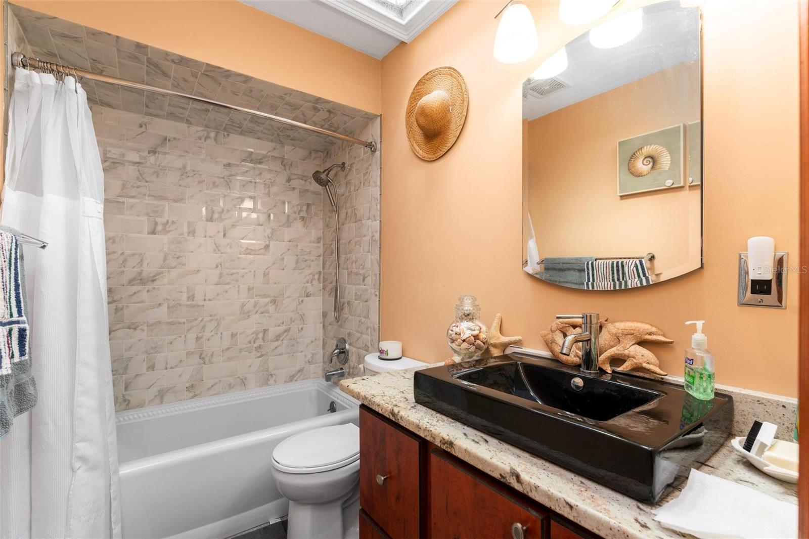 REVEILLE FARMS UNREC - Residential