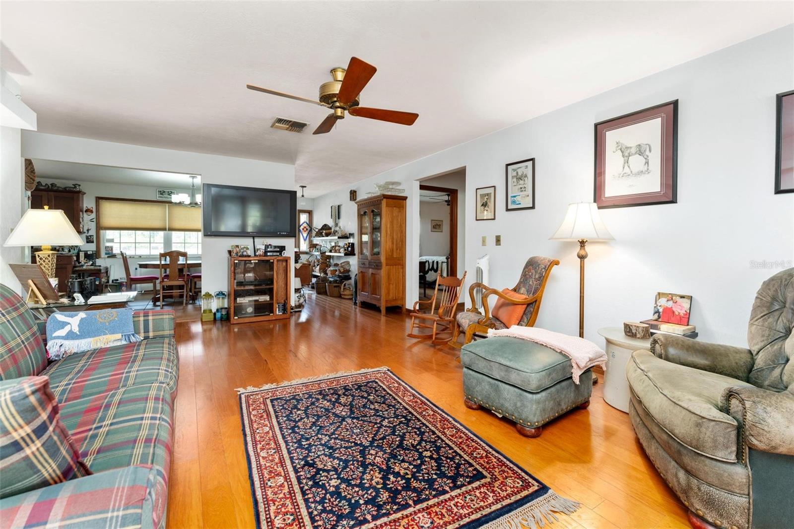 REVEILLE FARMS UNREC - Residential