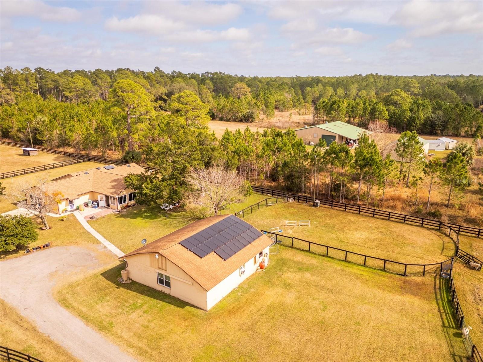 REVEILLE FARMS UNREC - Residential