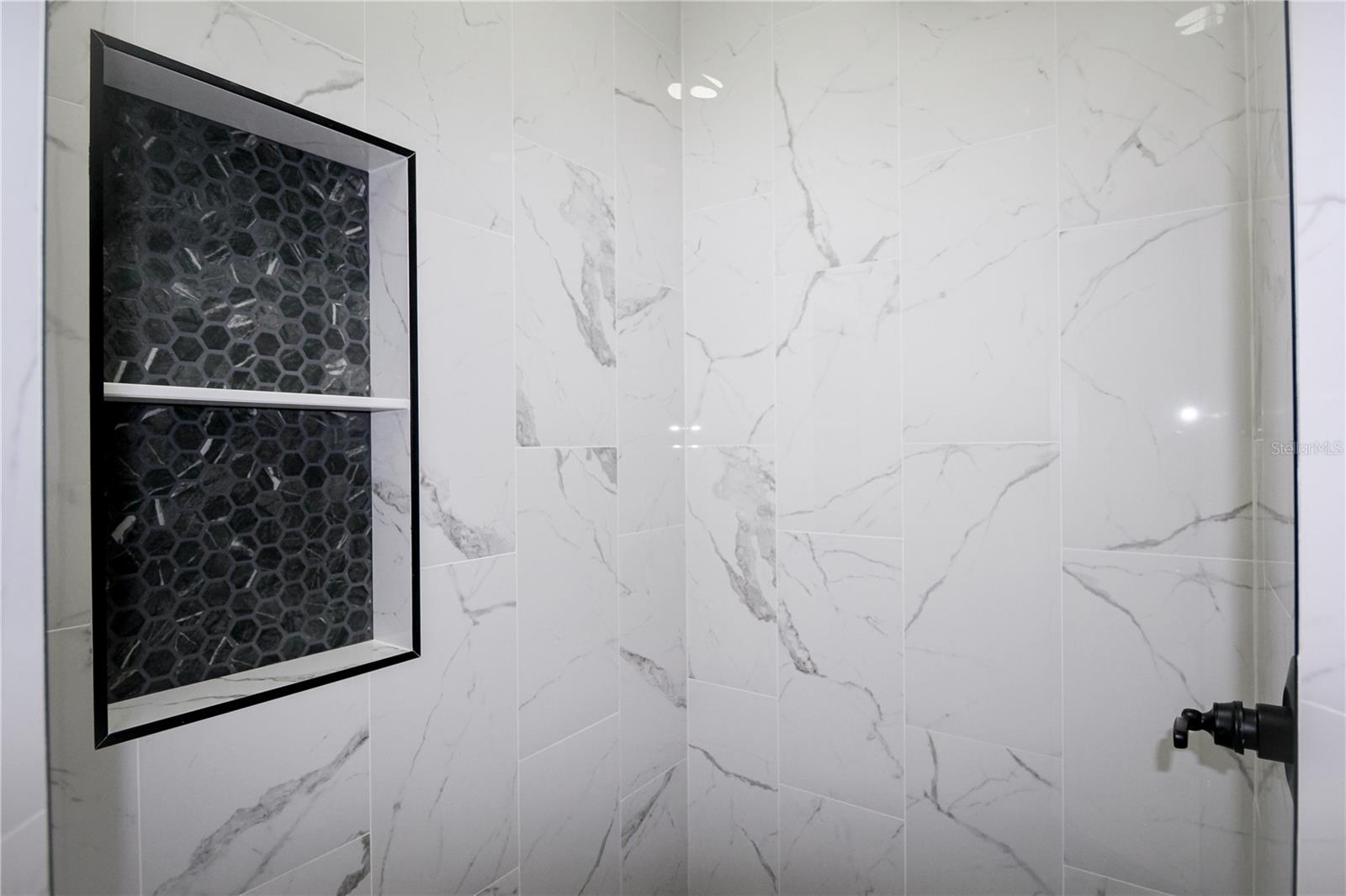 SUN N LAKE - Residential