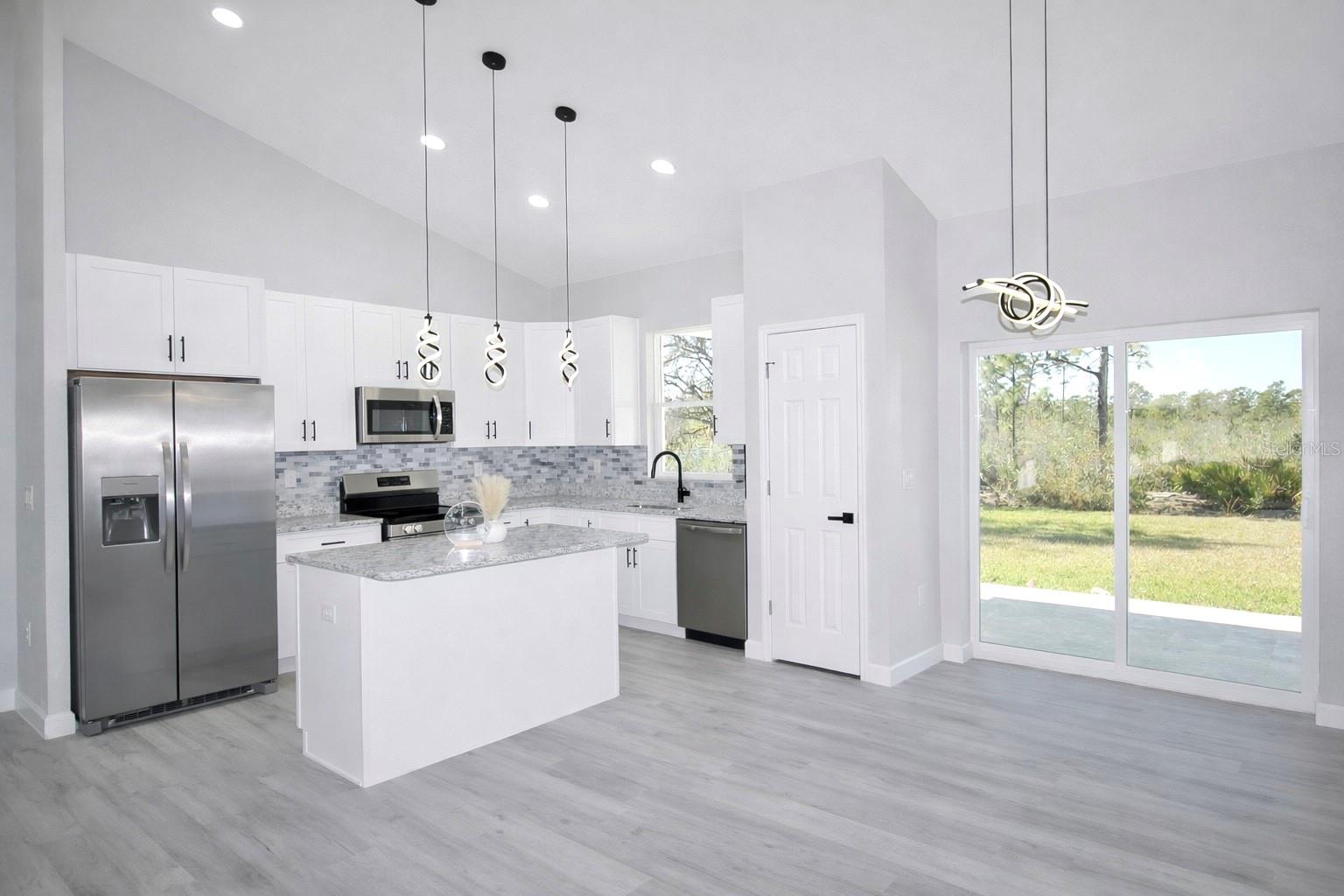 SUN N LAKE - Residential