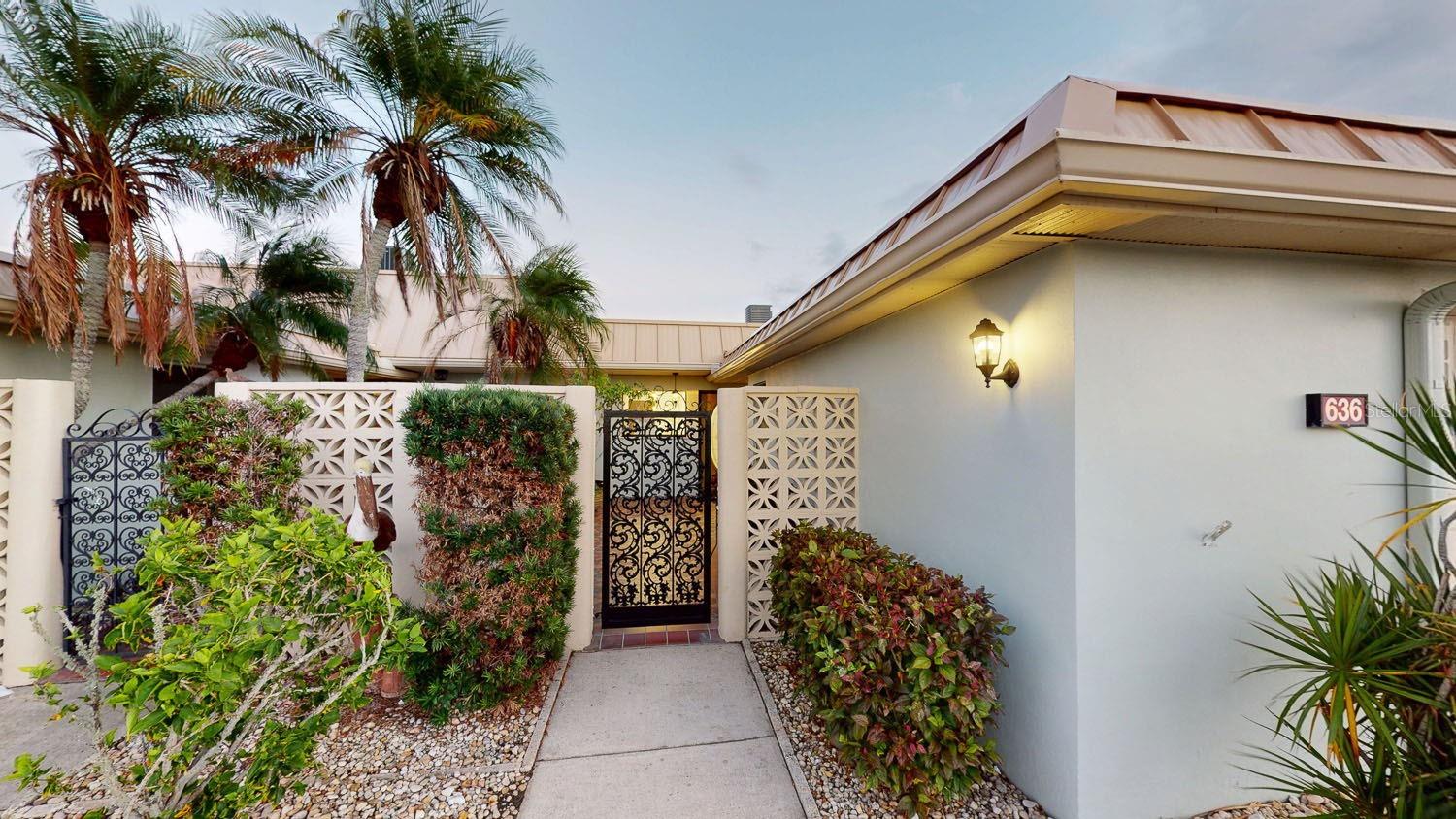 636 BOCA CIEGA POINT BOULEVARD S