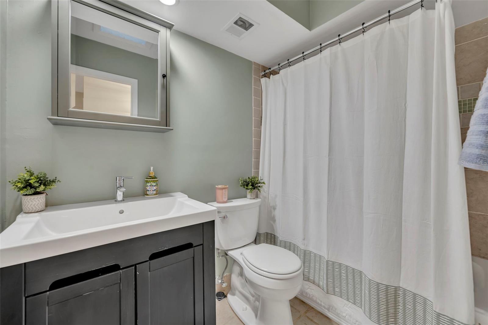 WEKIVA HUNT CLUB - Residential Lease