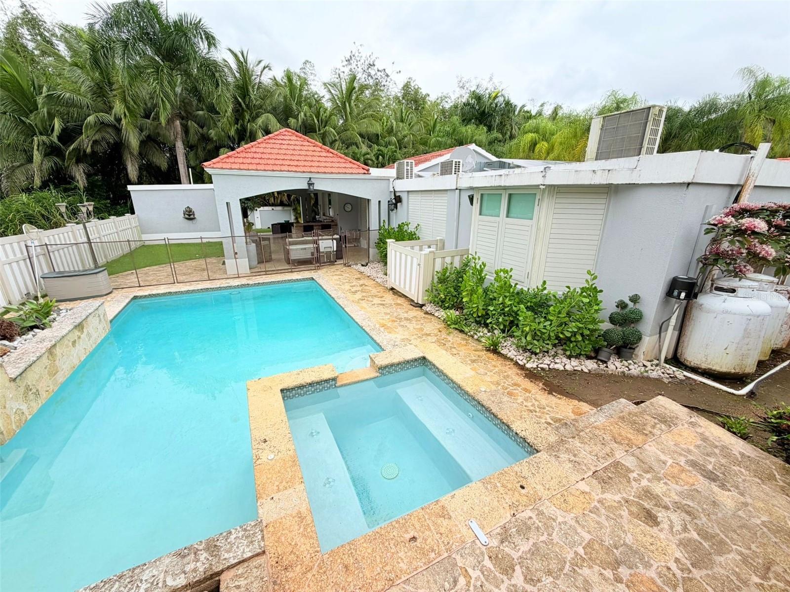 GURABO - Residential