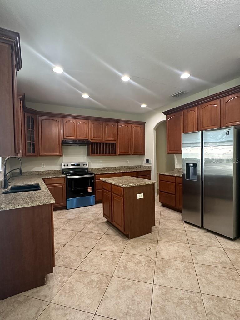 Photo of 18048 Java Isle Drive, Tampa, FL 33647 (MLS # TB8538483)