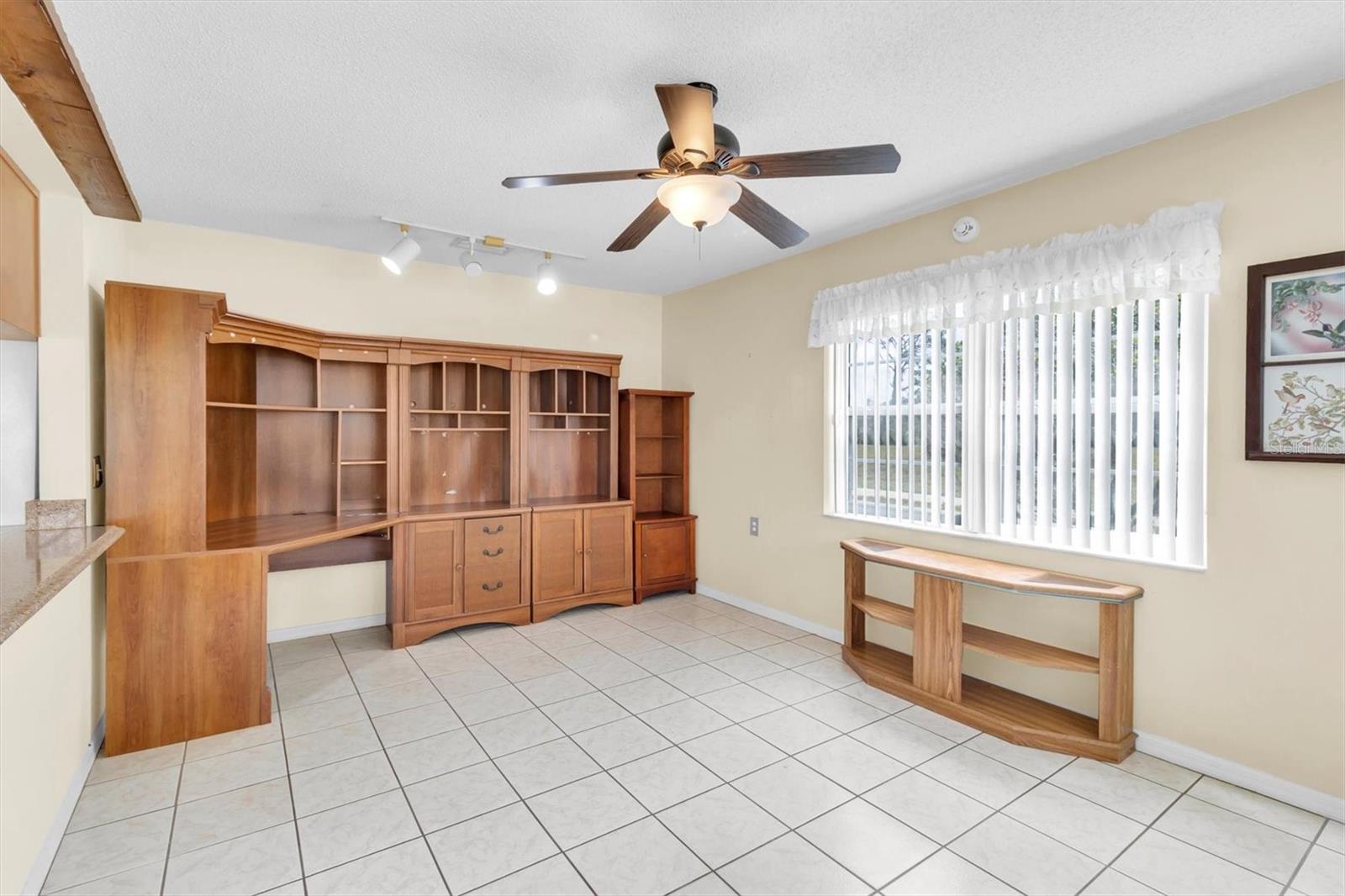 CAMBRIDGE COMMONS CONDO PH 01 - Residential