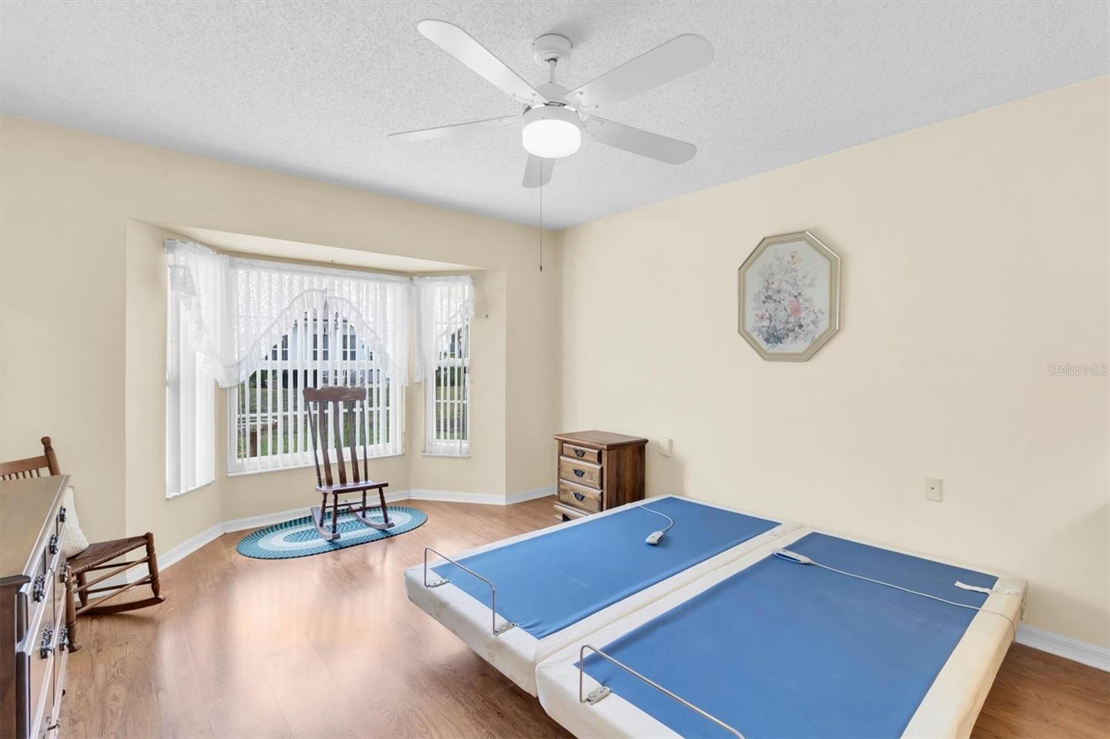 CAMBRIDGE COMMONS CONDO PH 01 - Residential