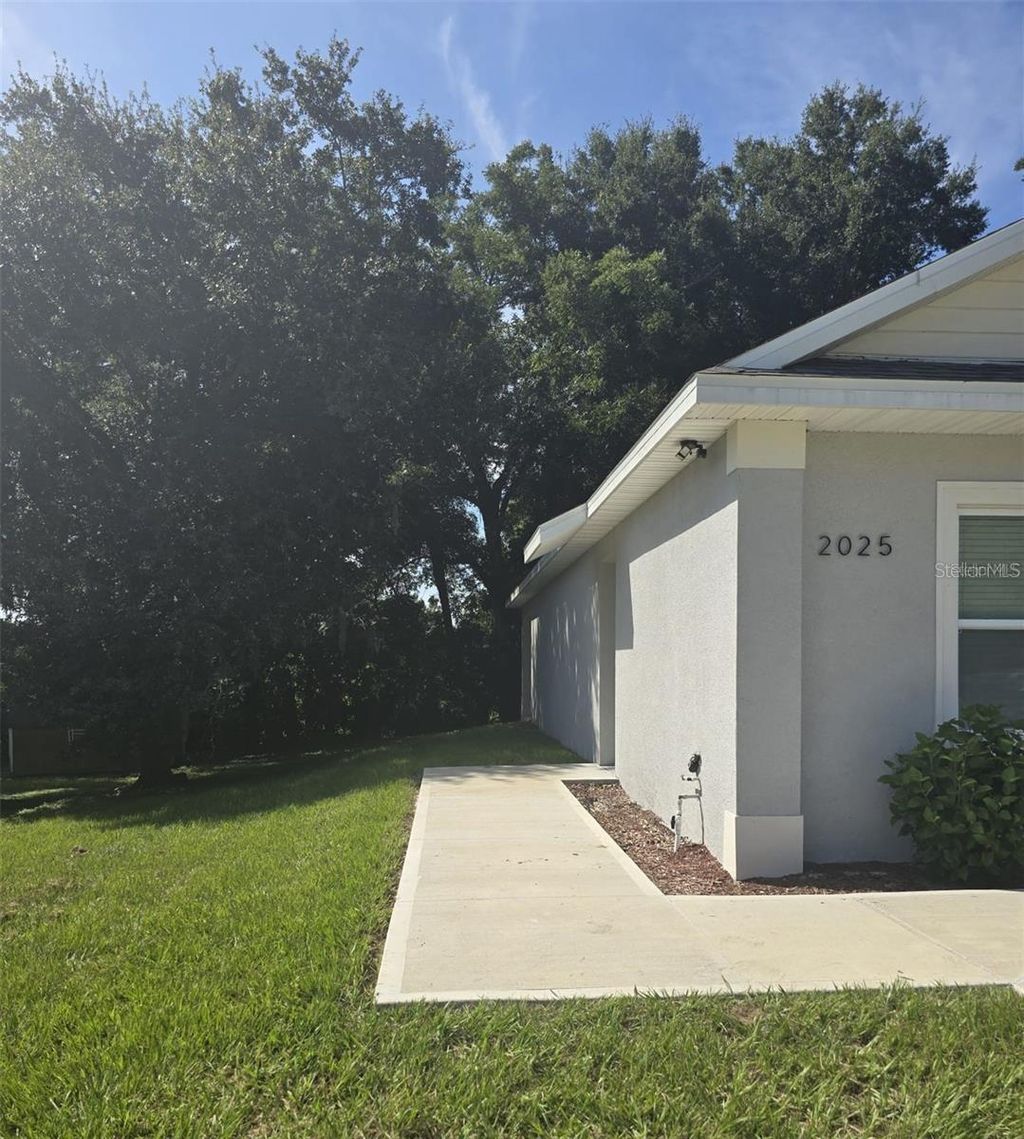 Photo of 2025 Dunbar St, Bartow, FL 33830 (MLS # O6389267)