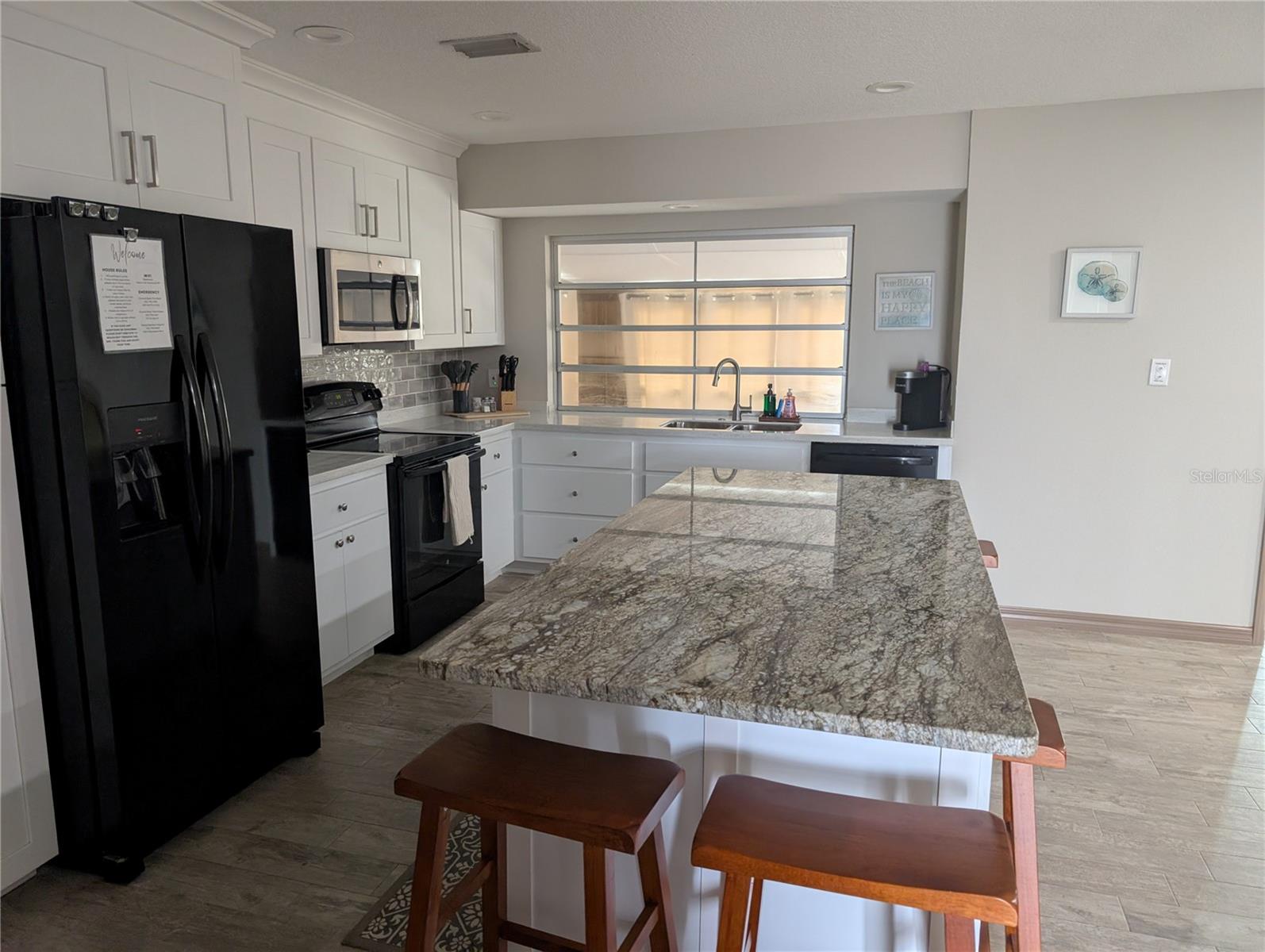 DIXIE SHORES UNIT 01 REP - Residential