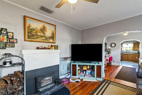 A home in CHIEFLAND