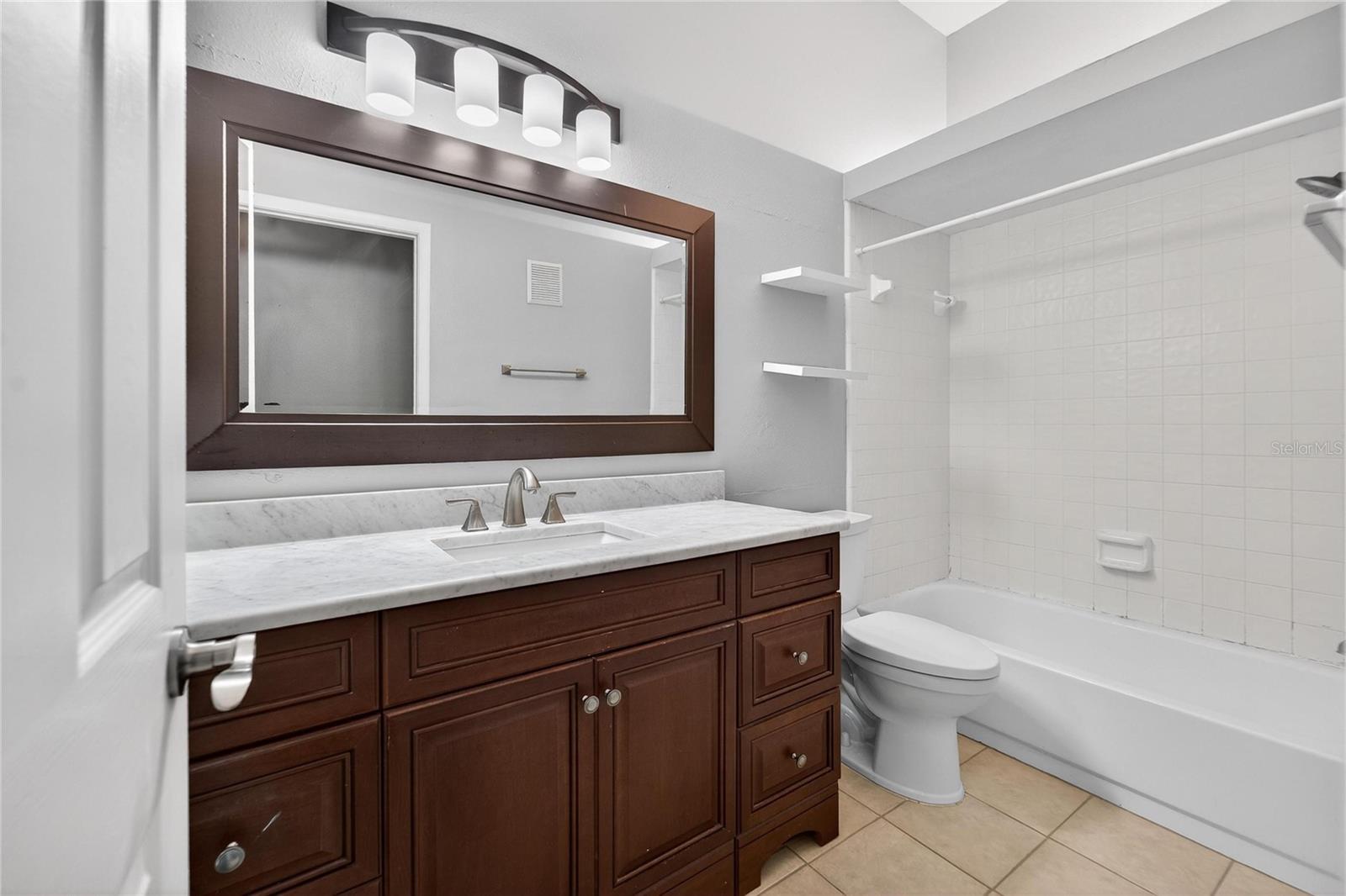 RAINTREE VILLAGE CONDO N - Residential Lease