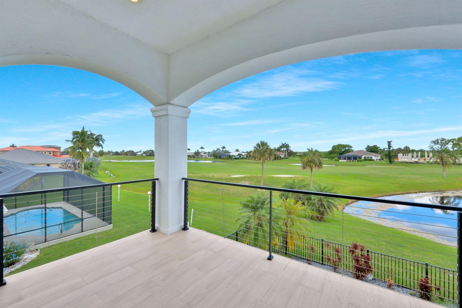 CAPE ROYAL GOLF CLUB - Residential