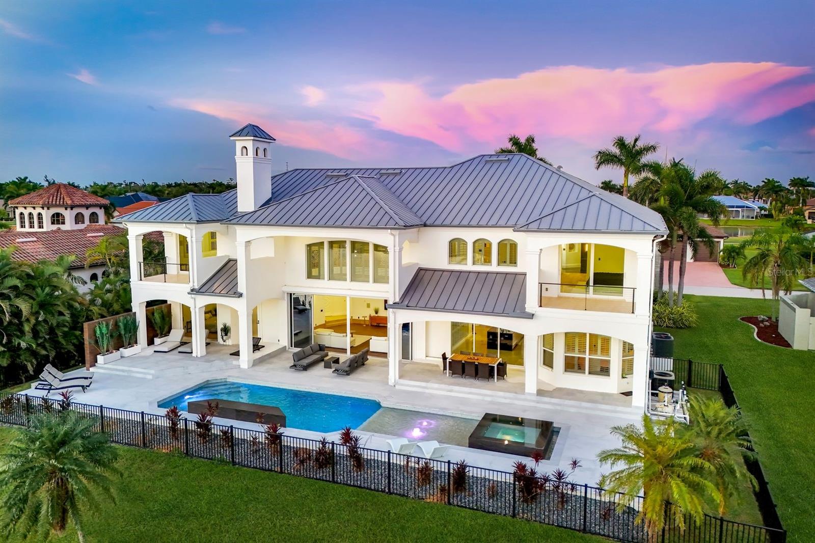 CAPE ROYAL GOLF CLUB - Residential