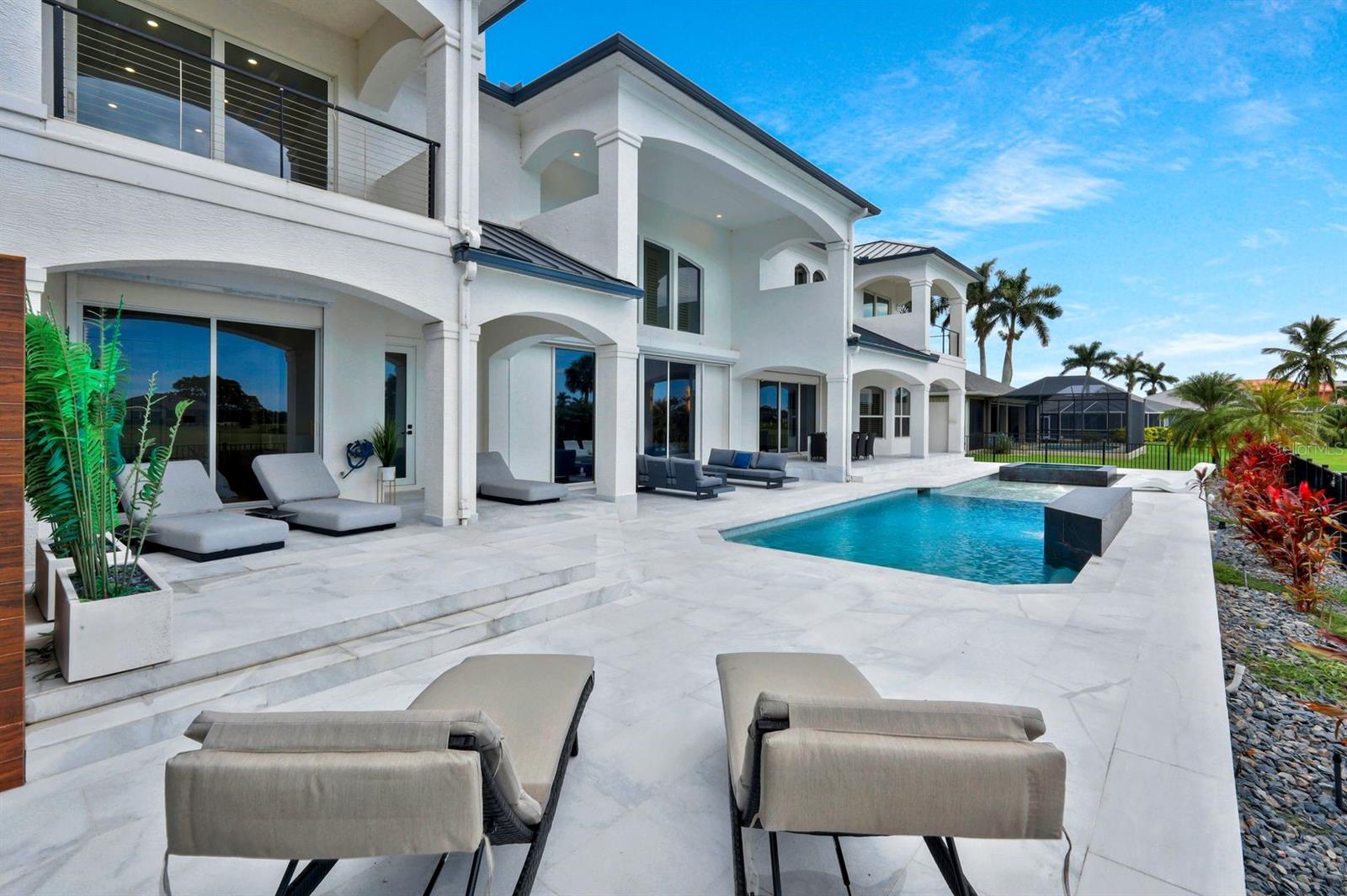 CAPE ROYAL GOLF CLUB - Residential