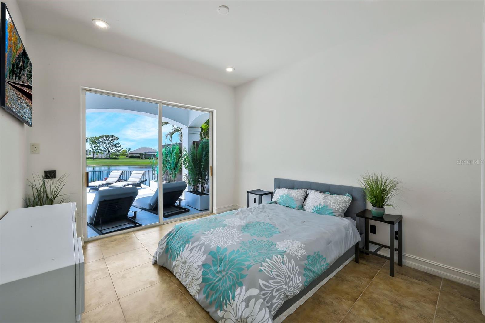 CAPE ROYAL GOLF CLUB - Residential