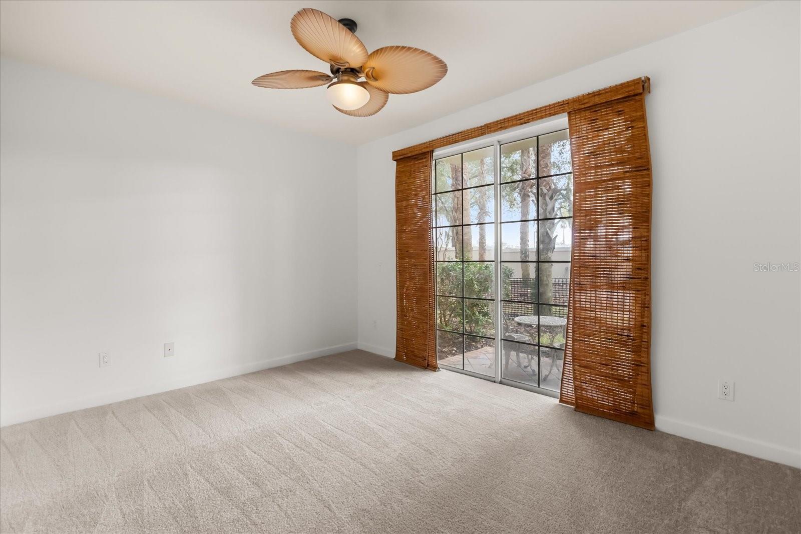 GRANDE OAKS AT HEATHROW - Residential