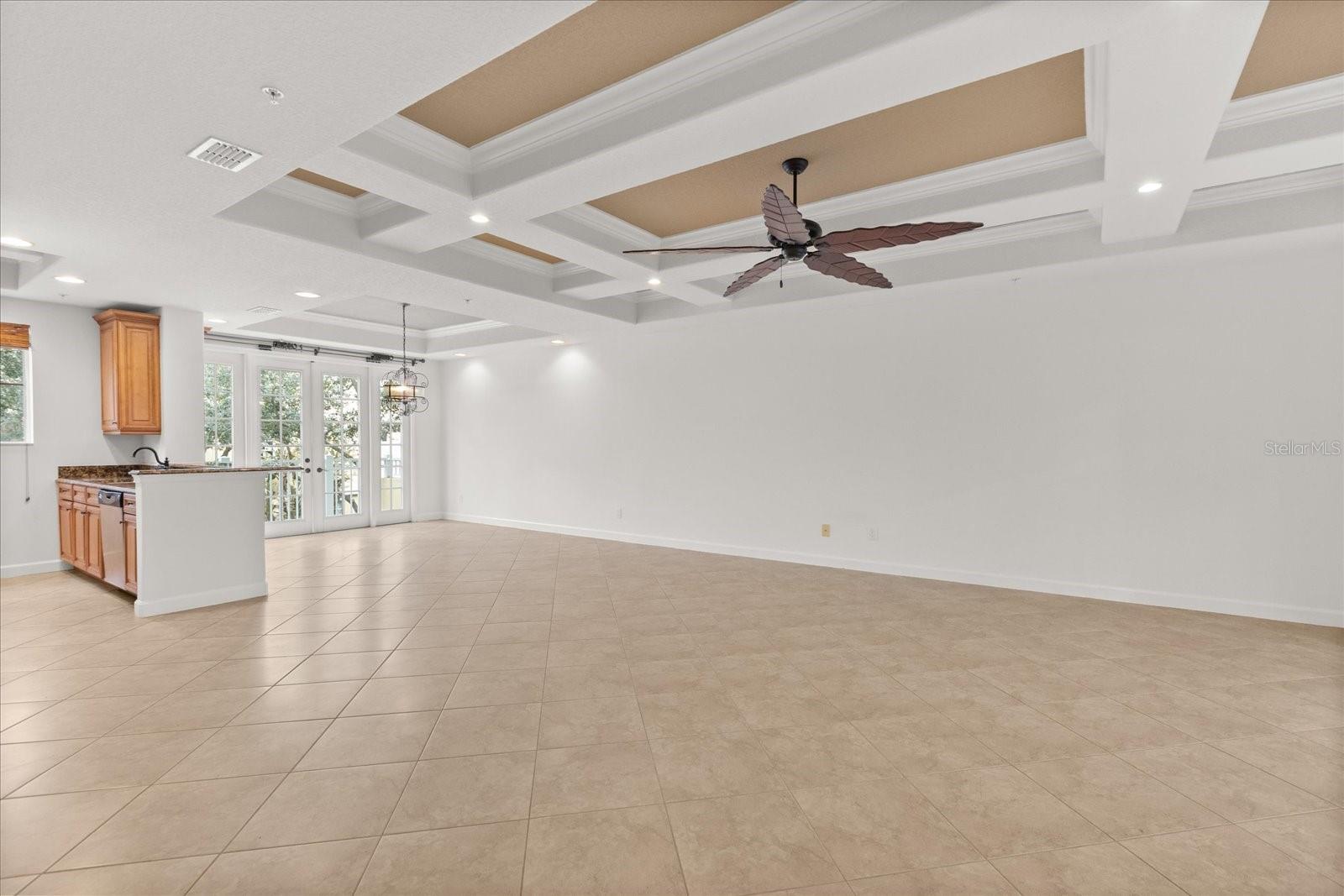 GRANDE OAKS AT HEATHROW - Residential