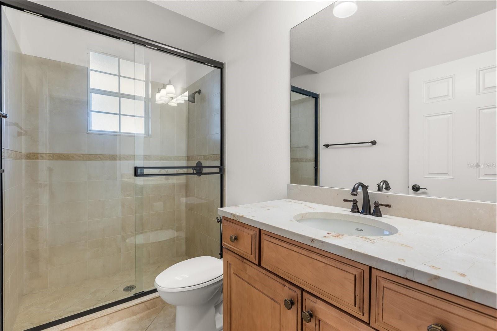 GRANDE OAKS AT HEATHROW - Residential