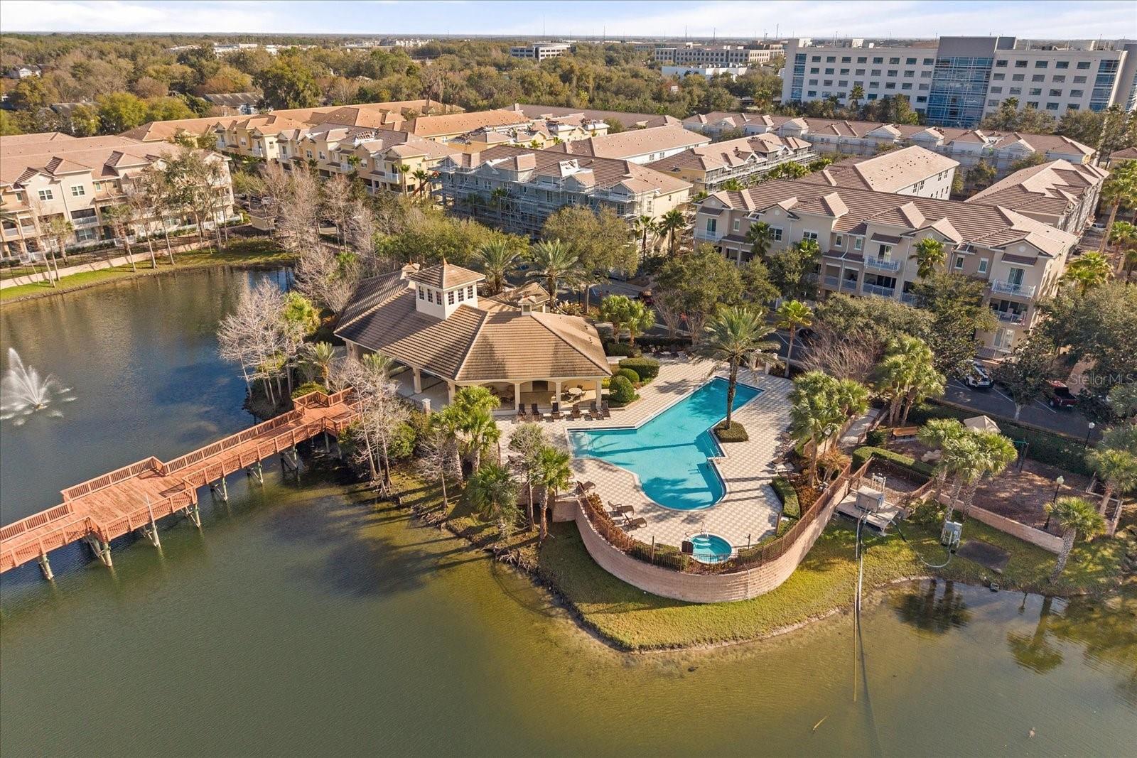 GRANDE OAKS AT HEATHROW - Residential