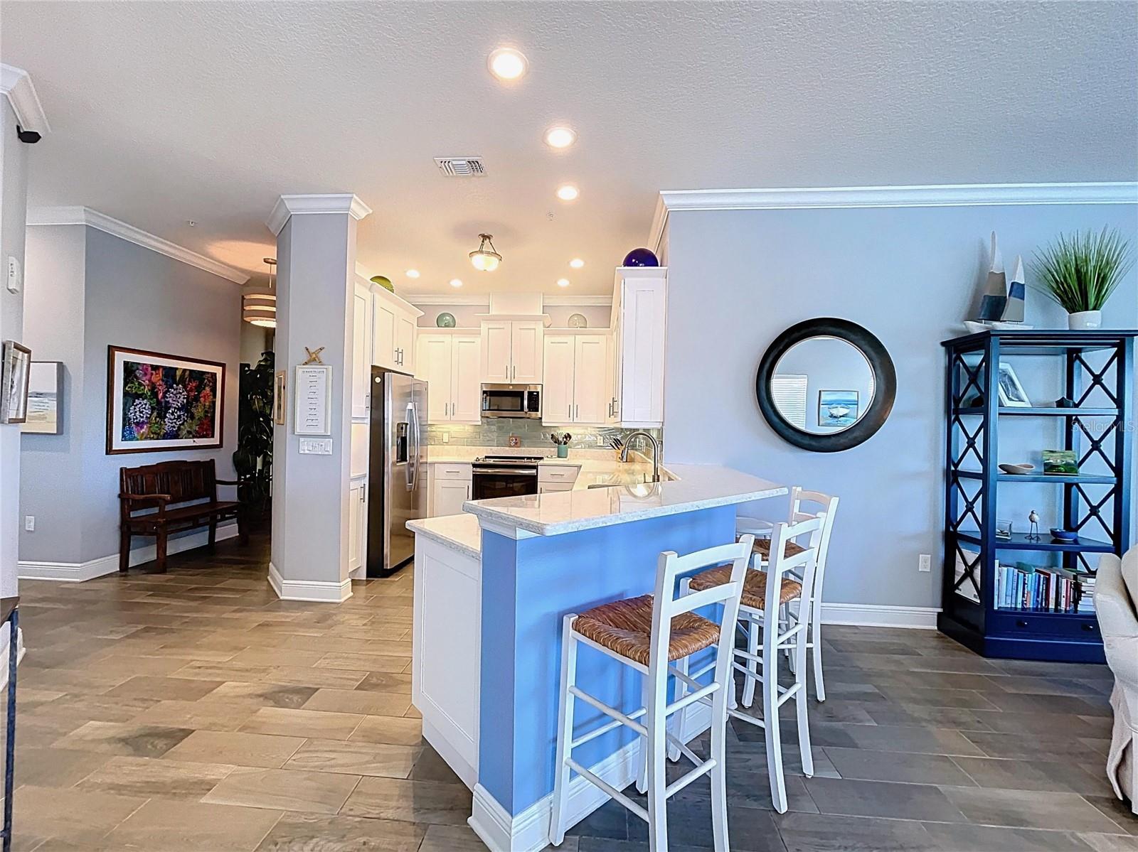 PALMA SOLA BAY CLUB - Residential