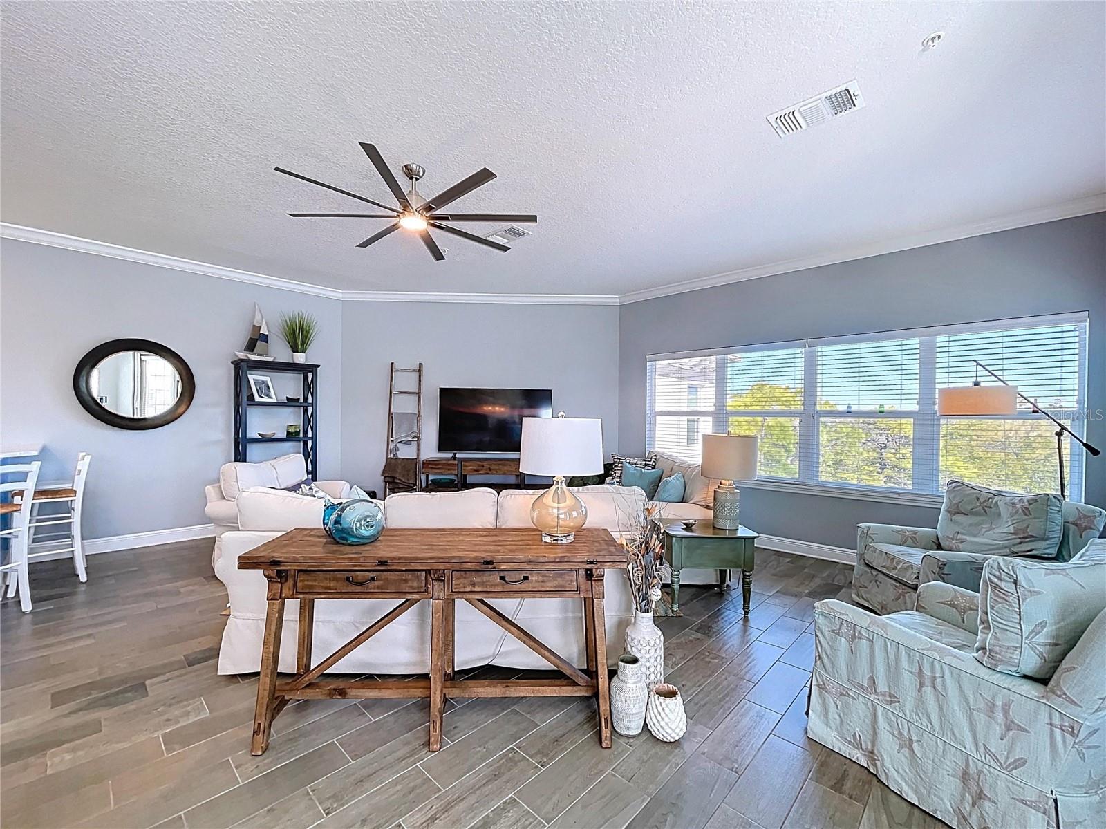 PALMA SOLA BAY CLUB - Residential