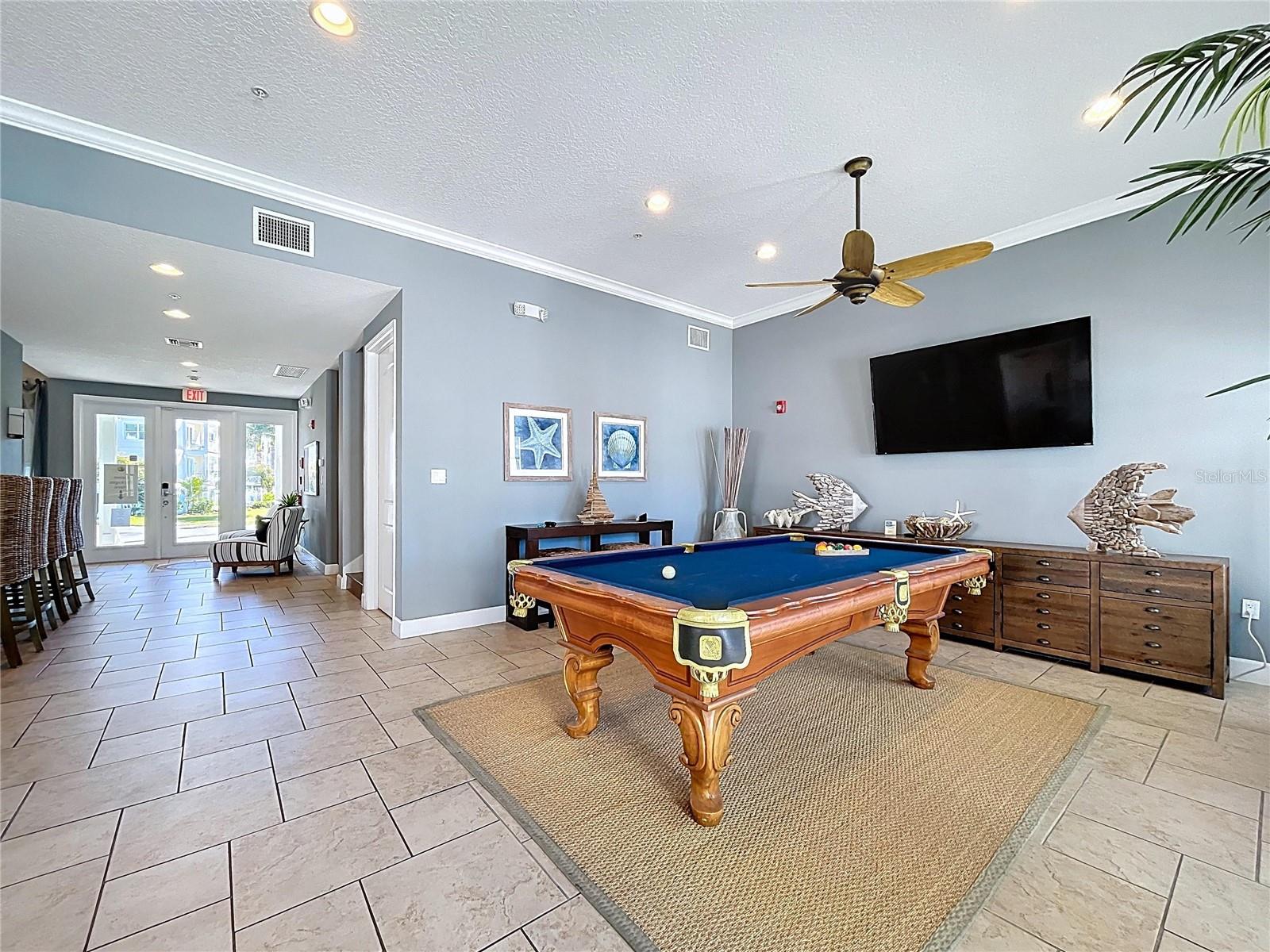 PALMA SOLA BAY CLUB - Residential