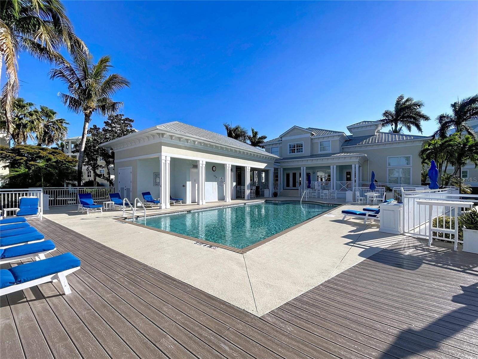 PALMA SOLA BAY CLUB - Residential