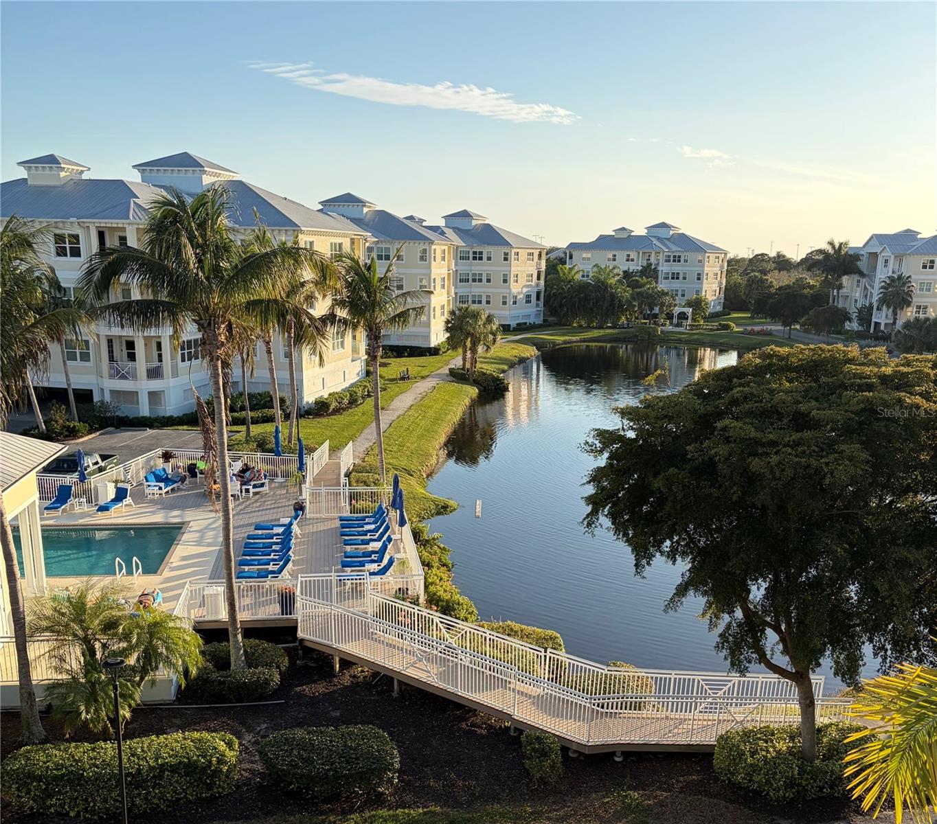 PALMA SOLA BAY CLUB - Residential