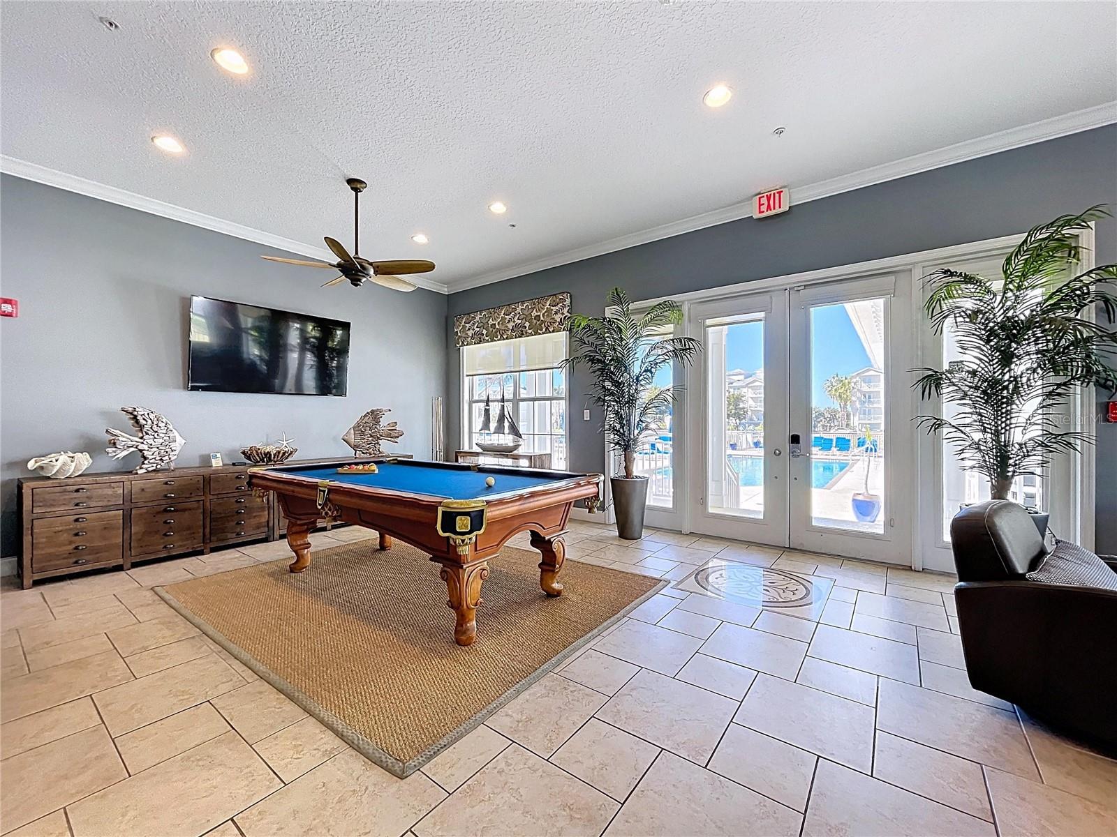 PALMA SOLA BAY CLUB - Residential