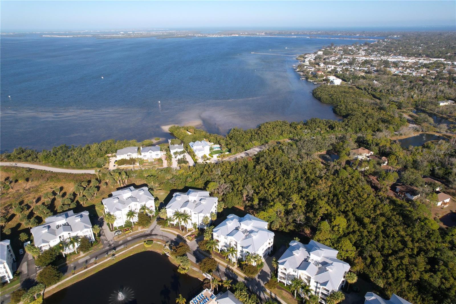 PALMA SOLA BAY CLUB - Residential