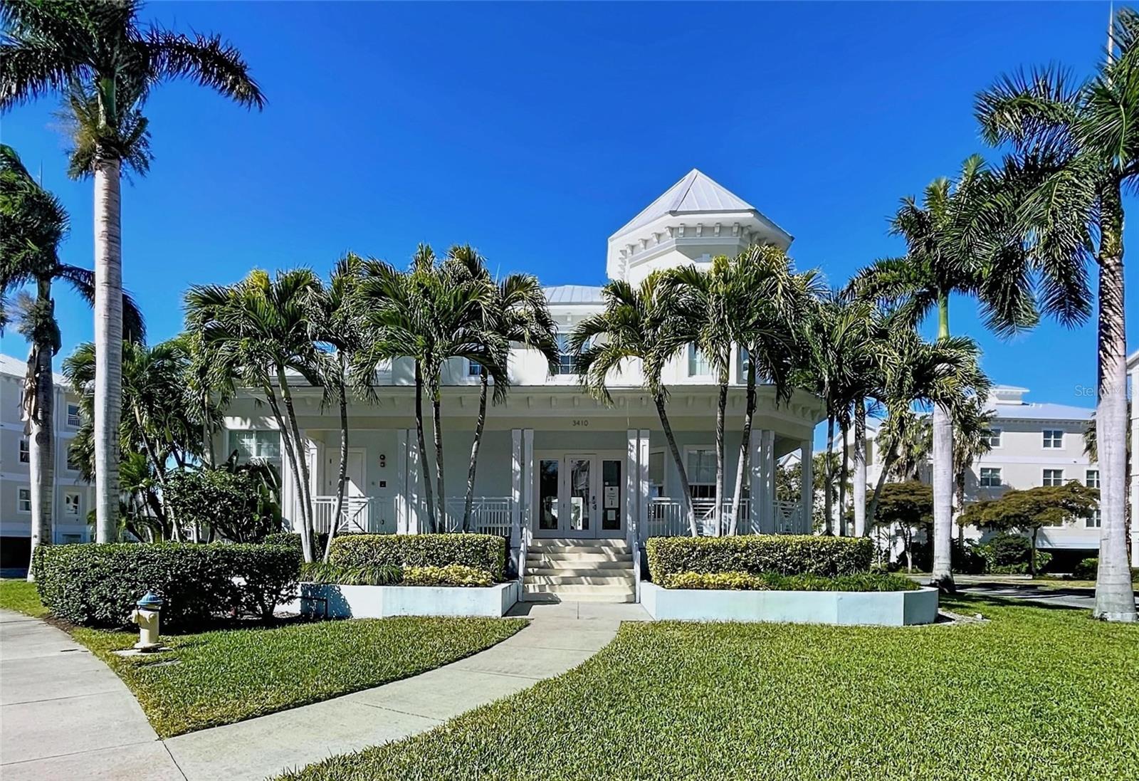 PALMA SOLA BAY CLUB - Residential