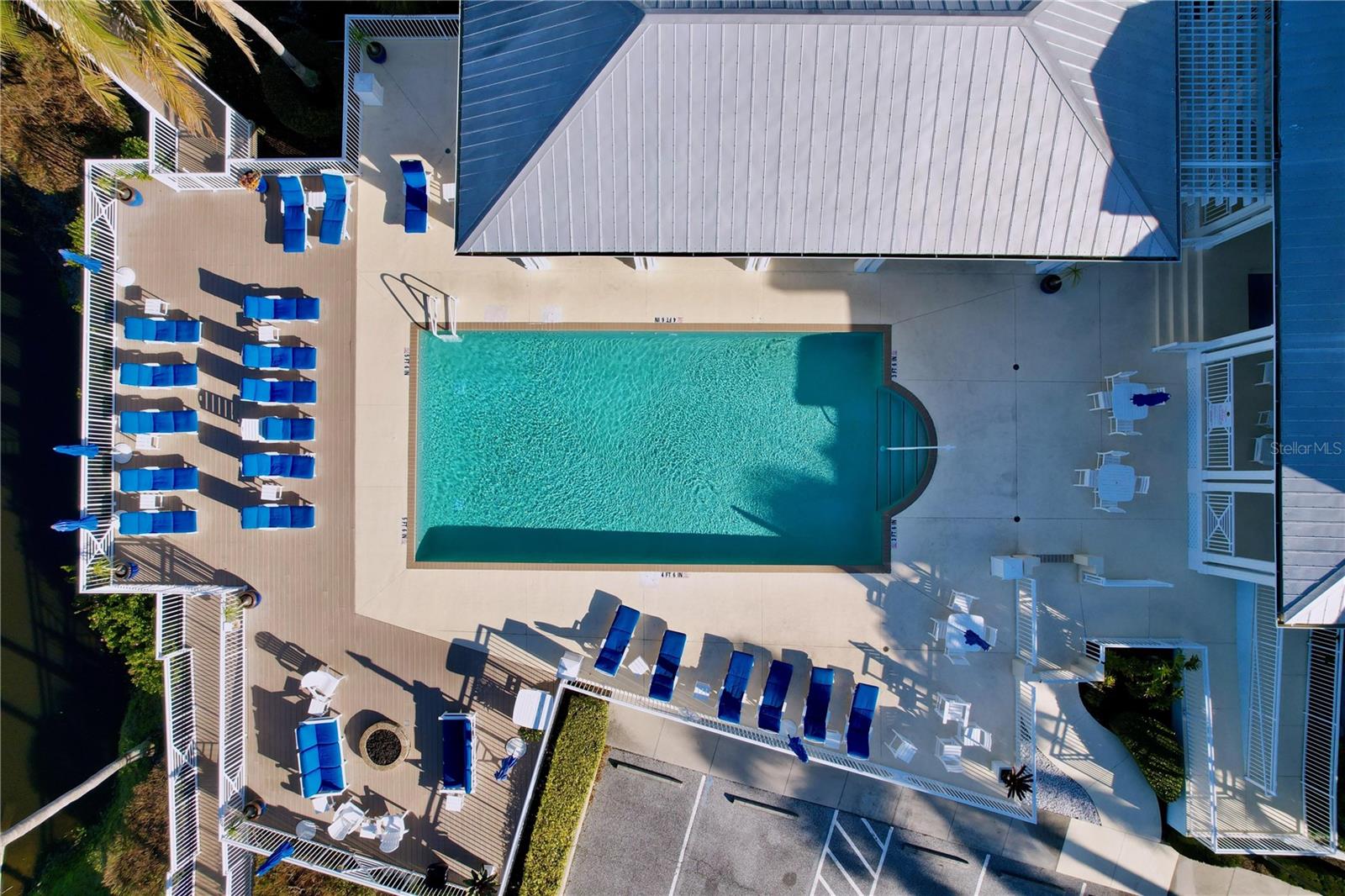 PALMA SOLA BAY CLUB - Residential