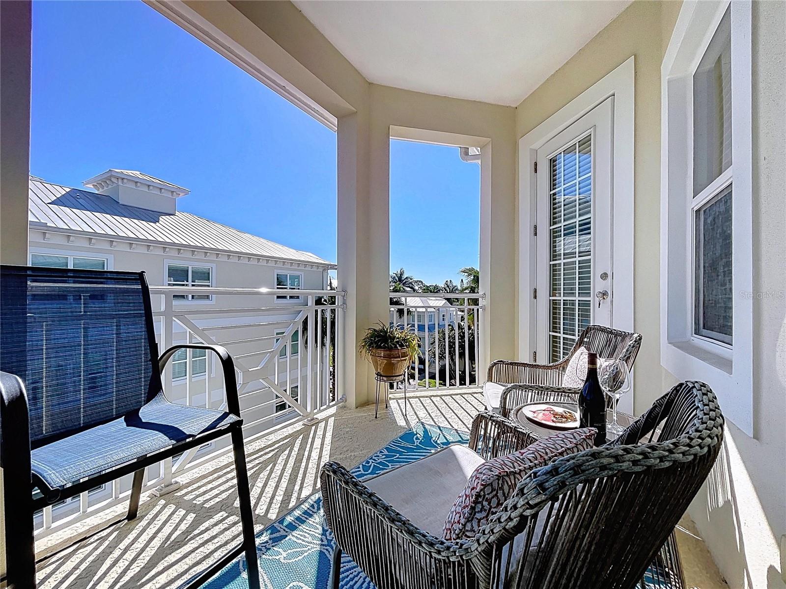 PALMA SOLA BAY CLUB - Residential