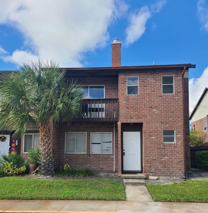 **INVESTORS** INCOME OPPORTUNITY ** 2 BEDROOM ** 1.5 BATHS ** END UNIT ** GREAT LOCATION ** CLOSE TO MILLENIA MALL, PLUS NUMEROUS SHOPPING AND RESTAURANTS ** CLOSE TO MAJOR ROADS LIKE I-4 AND THE TURNPIKE ** PUBLIC TRANSPORTATION STOPS IN FRONT OF THE COMMUNITY.